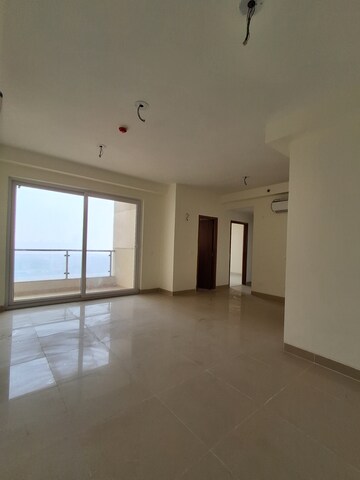 Room in 3 BHK Apartment at Sector 37d – for Sale
