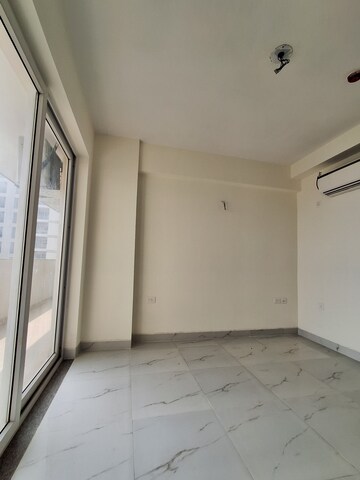 Furnished Amenities in 3 BHK Apartment at Sector 37d – for Sale