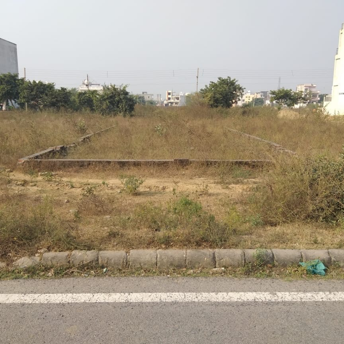 Plot For Sale in Sector 65