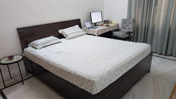 1 BHK Builder Floor For Rent in Sector 45