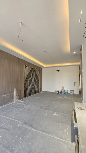 Room in 3 BHK Builder Floor at AEZ Aloha, Sector 57 – for Sale