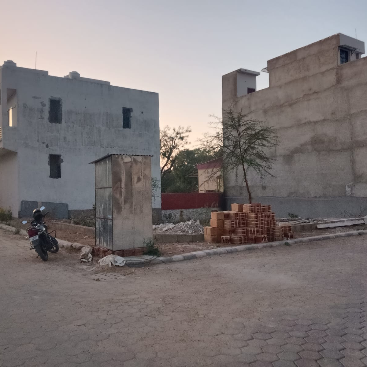 Plot For Sale in Shyamashish Nirwana Villas