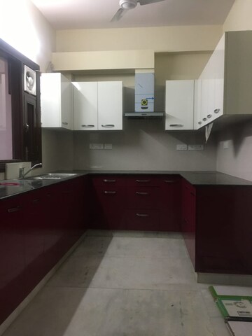 Kitchen in 3 BHK Builder Floor at Sector 47 – for Rent