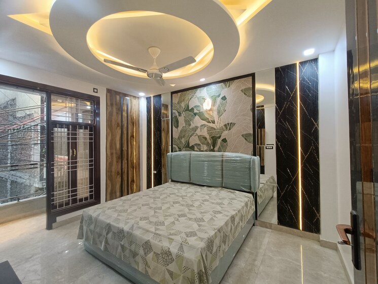 Bedroom, param puri 4 Bedroom 150 Sq.Yd. Builder Floor In Param Puri Delhi 8401450