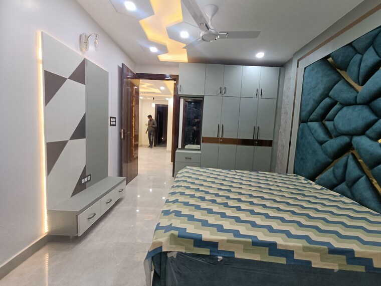 Bedroom, param puri 4 Bedroom 150 Sq.Yd. Builder Floor In Param Puri Delhi 8401450