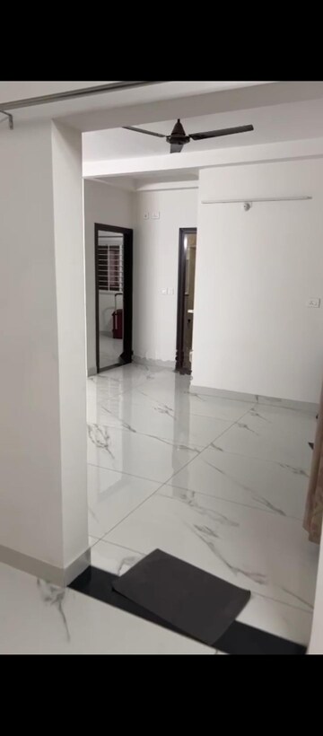 Room in 2.5 BHK Apartment at Bollineni Bion, Kothaguda – for Rent