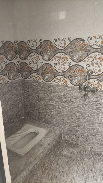 Bathroom in 1 BHK Independent House at Talawali Chanda – for Sale