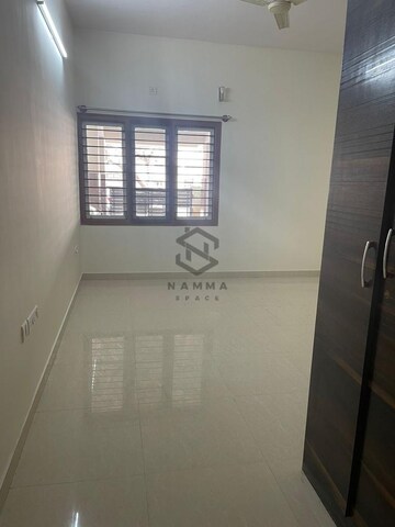 Room in 2 BHK Builder Floor at Hsr Layout – for Rent