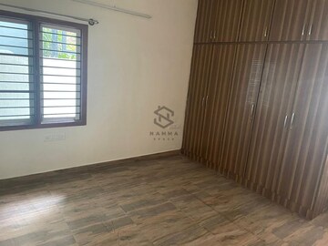Room in 2 BHK Builder Floor at Hsr Layout – for Rent