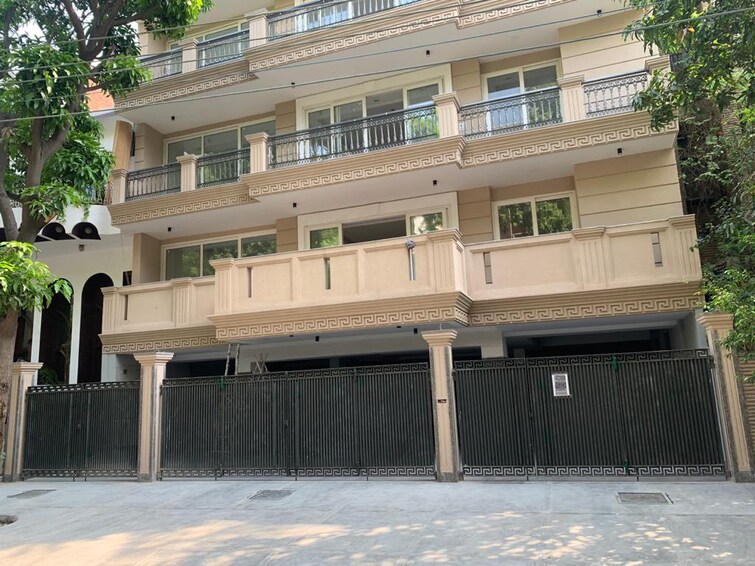 Cover Image, greater kailash ii 4 Bedroom 400 Sq.Yd. Builder Floor In Greater Kailash ii Delhi 8401669