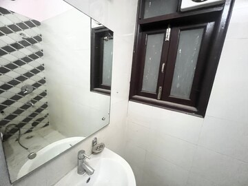 Bathroom in 3 BHK Builder Floor at Sector 40 – for Rent