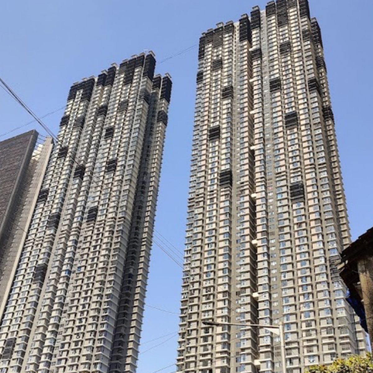 3 BHK Apartment For Sale in Lodha Allura