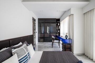 Bedroom in 2 BHK Builder Floor at Prescon Midtown Bay, Mahim West – for Sale