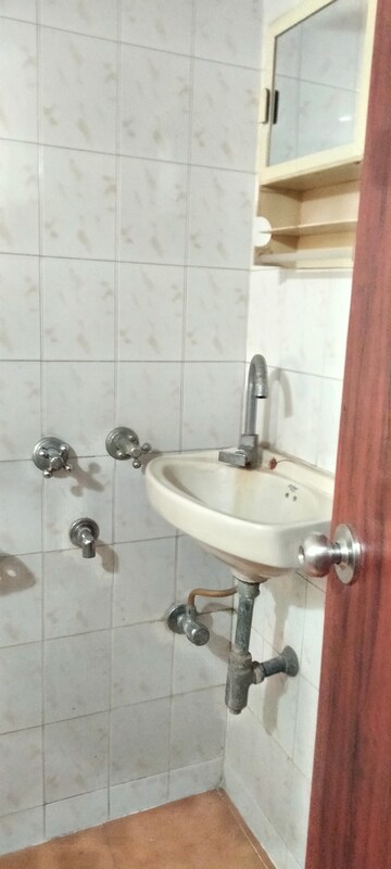 Bathroom in 2 BHK Apartment at Kandivali East – for Rent