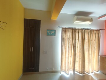 Furnished Amenities in 3 BHK Apartment at Spaze Privy, Sector 72 – for Rent