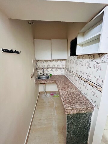Kitchen in 1 BHK Builder Floor at Sector 40 – for Rent