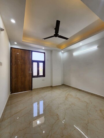 Room in 1 BHK Builder Floor at Freedom Fighters Enclave – for Rent