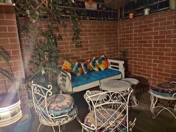 Parking in 3 BHK Builder Floor at Unitech South City 1, South City 1 – for Rent