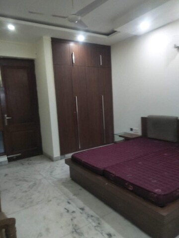 Room in 1 BHK Builder Floor at Freedom Fighters Enclave – for Rent