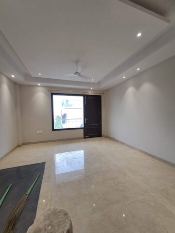 Room in 2 BHK Builder Floor at Freedom Fighters Enclave – for Rent