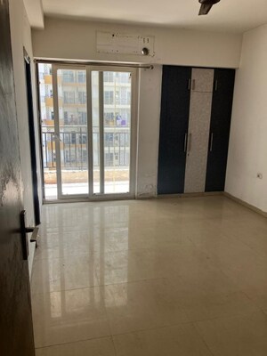 Room in 2 BHK Apartment at Eros Sampoornam, Sector 2 Greater Noida – for Sale