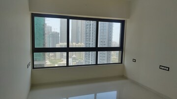 Room in 3 BHK Apartment at Lotus Sky Garden, Malad West – for Rent
