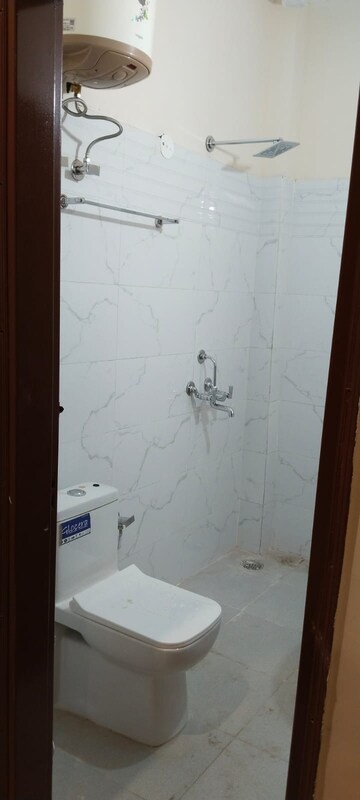 Bathroom in 2 BHK Apartment at Ardee City, Sector 52 – for Rent