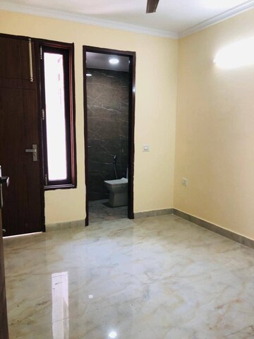 Room in 1 BHK Builder Floor at Freedom Fighters Enclave – for Rent