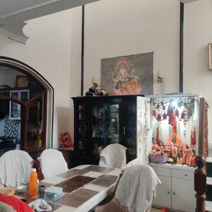 Living Room in 6+ BHK Independent House at Sector 30 – for Sale