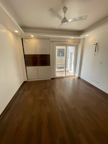 Kitchen in 3 BHK Builder Floor at Sushant Lok 2, Sector 57 – for Rent