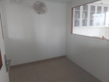 Room in  Office Space at Swati Clover, Thaltej – for Rent