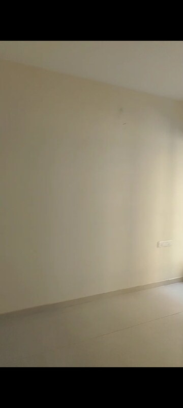Room in 2 BHK Apartment at Drushti Sapphire, Ghatkopar East – for Rent