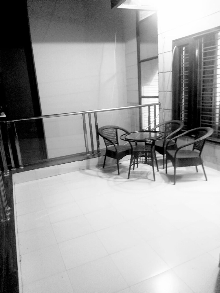 Balcony, vaishali sector 4 2 Bedroom 900 Sq.Ft. Builder Floor In Vaishali Sector 4 Ghaziabad 8402085