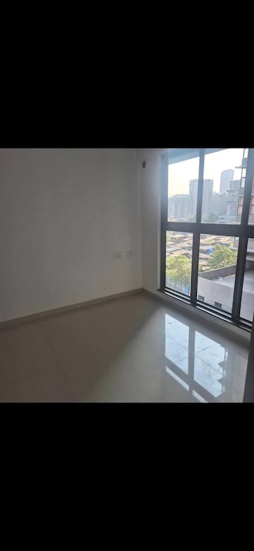 Room in 1 BHK Apartment at Soundlines Florence Tower, Lower Parel – for Rent