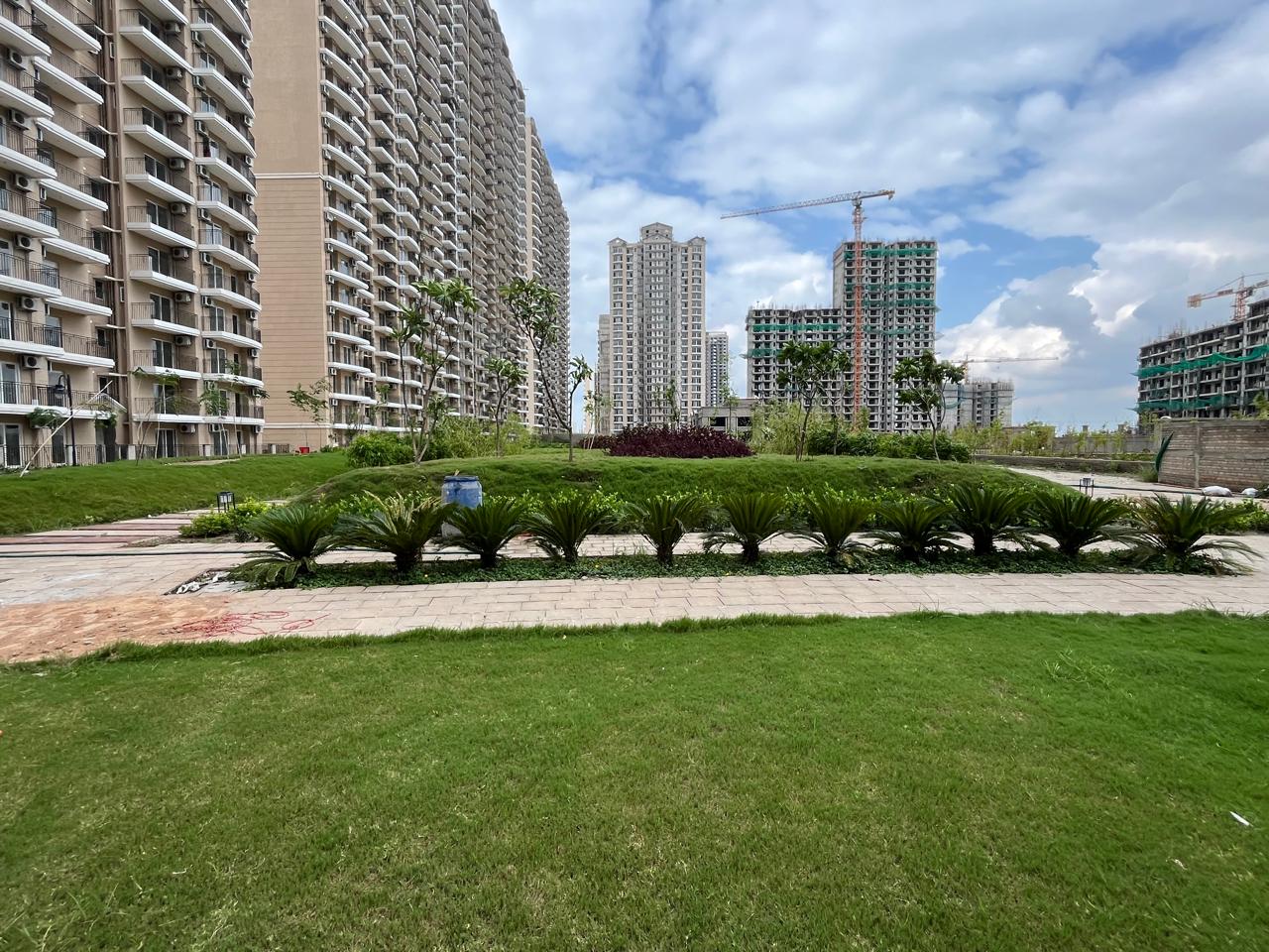 3.5 BHK + Servant Room Apartment For Sale in ATS Homekraft Pious Hideaways