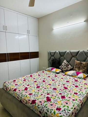 Bedroom in 3 BHK Apartment at Sector 116 – for Rent