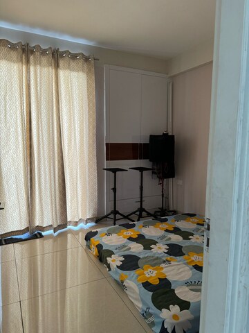 Bedroom in 3 BHK Apartment at Sector 116 – for Rent
