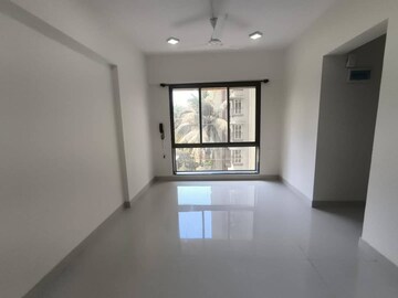 Room in 1 BHK Apartment at Lodha Vista, Lower Parel – for Rent