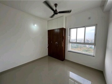 Room in 2 BHK Apartment at Godrej Greens, Undri – for Rent