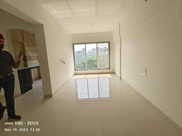 Room in 1 BHK Apartment at The Baya Central, Lower Parel – for Rent