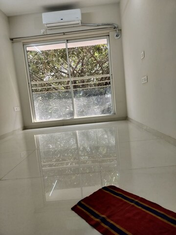 Furnished Amenities in 1 BHK Apartment at The Baya Central, Lower Parel – for Rent