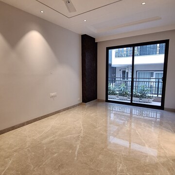 Living Room in 4 BHK Apartment at Emaar Emerald Floors Premier, Sector 65 – for Rent