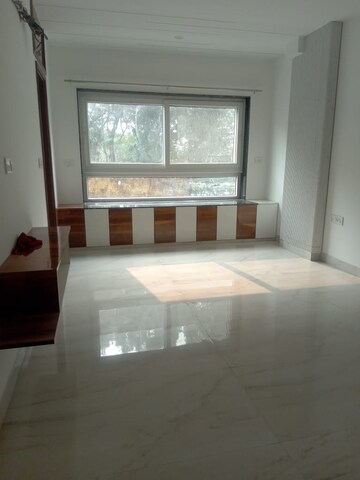 Room in 2 BHK Apartment at Sector 19, Dwarka – for Rent