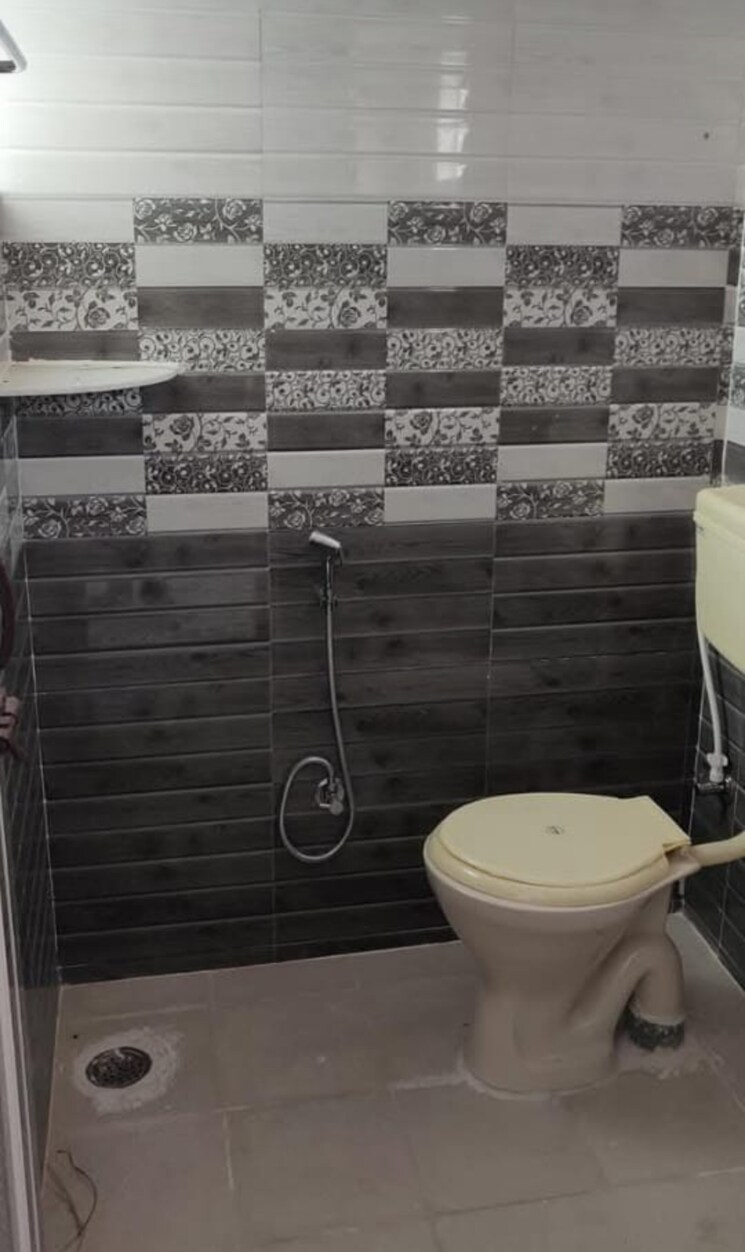 Bathroom, hunsur road 2 Bedroom 900 Sq.Ft. Independent House In Hunsur Road Mysore 8402307