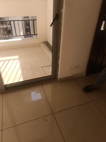 Kitchen in 2.5 BHK Apartment at Amrapali Centurian Park, Tech Zone 4 Greater Noida – for Rent