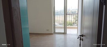 Room in 3 BHK Apartment at Mapsko Royale Ville, Sector 82 – for Sale