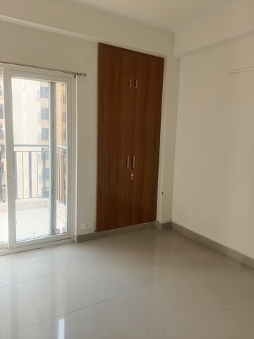 2.5 BHK Apartment For Rent in Amrapali Leisure Park, Amrapali Leisure Valley