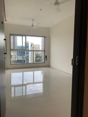 2 BHK Apartment For Sale in Kolte Patil Evara, Borivali West