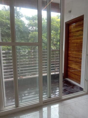 Room in 2 BHK Apartment at Sector 19, Dwarka – for Rent