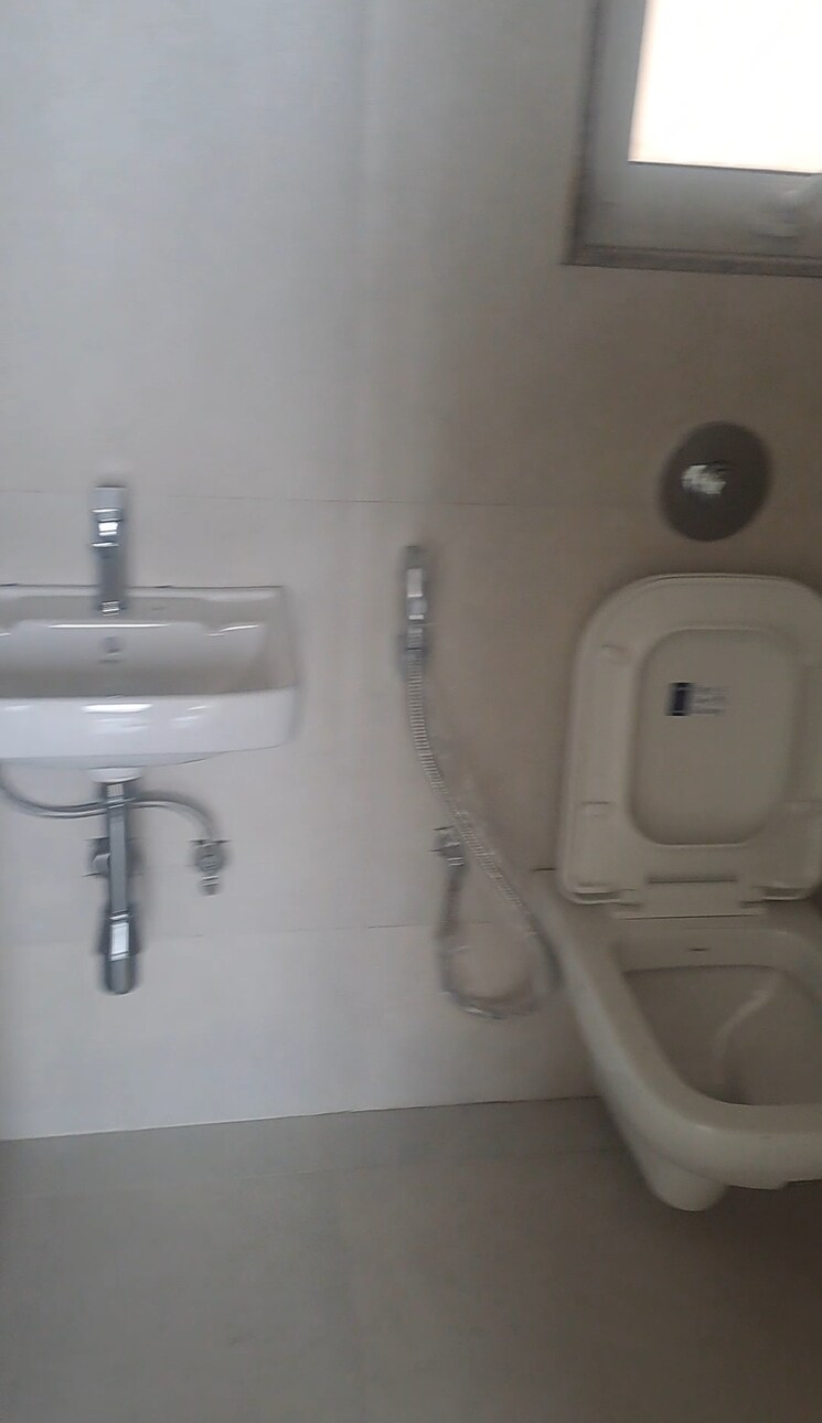 Bathroom, puraniks-city-reserva 1 Bedroom 411 Sq.Ft. Apartment In Ghodbunder Road Thane 8402458
